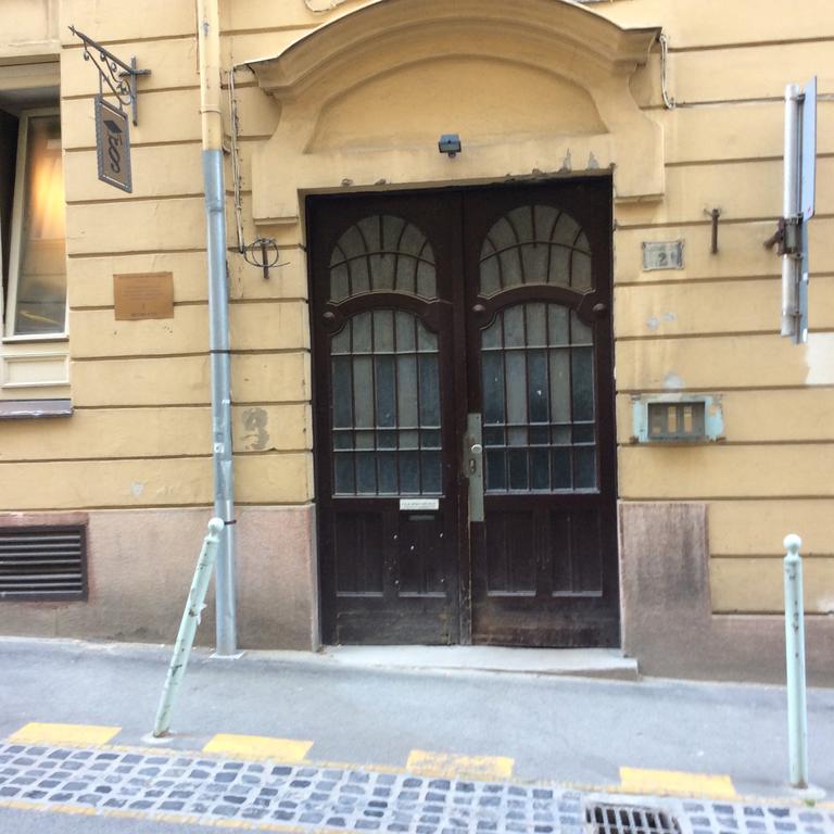 Szundi Szobak Печ Екстериор снимка