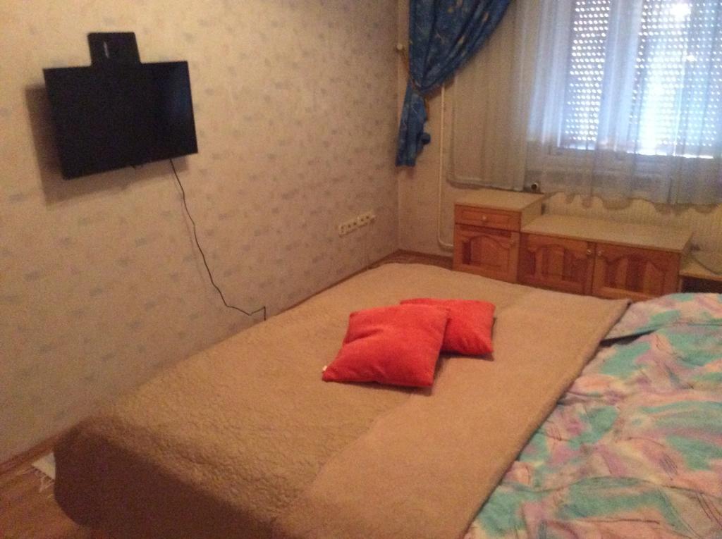 Szundi Szobak Печ Екстериор снимка