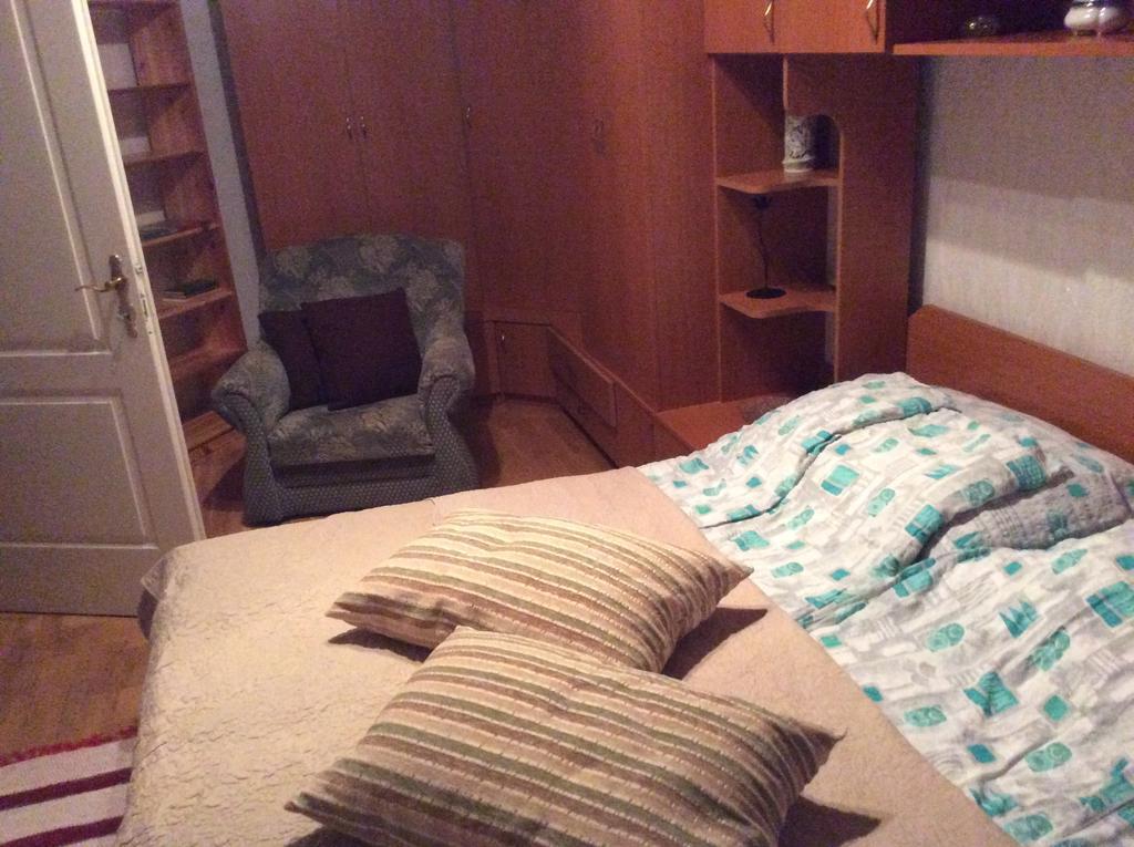 Szundi Szobak Печ Екстериор снимка
